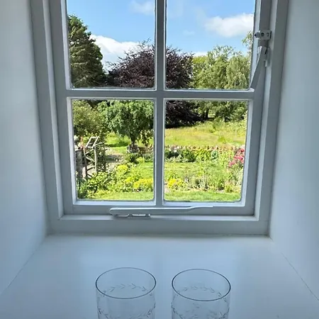 Woodward Appleton le Moors